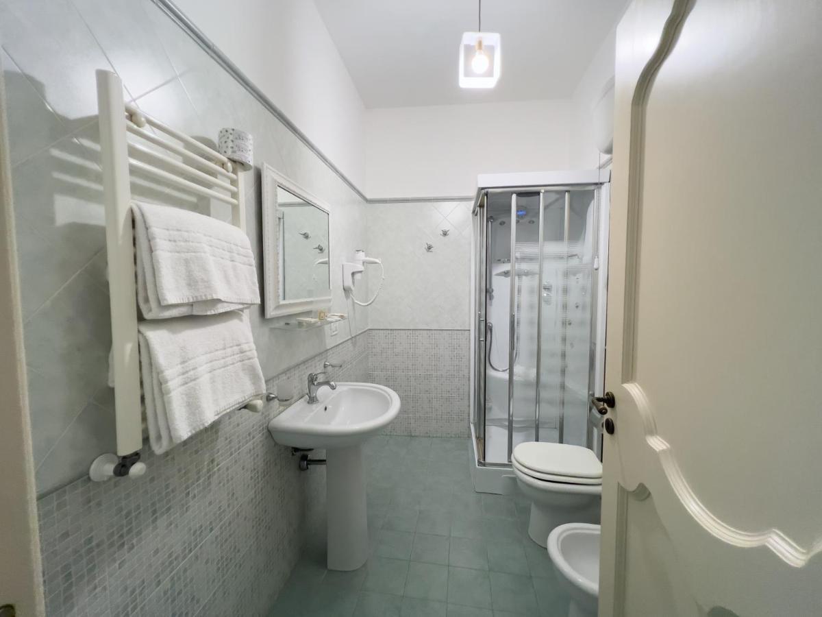 Hotel Borgo Di Ciaula Santa Flavia Kültér fotó