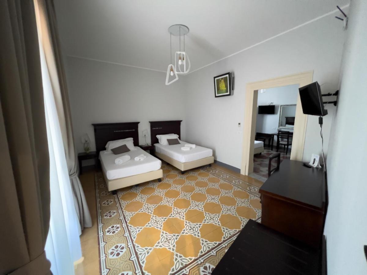 Hotel Borgo Di Ciaula Santa Flavia Kültér fotó