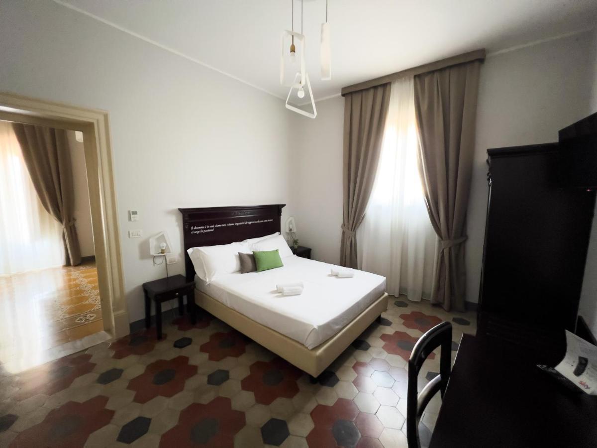 Hotel Borgo Di Ciaula Santa Flavia Kültér fotó