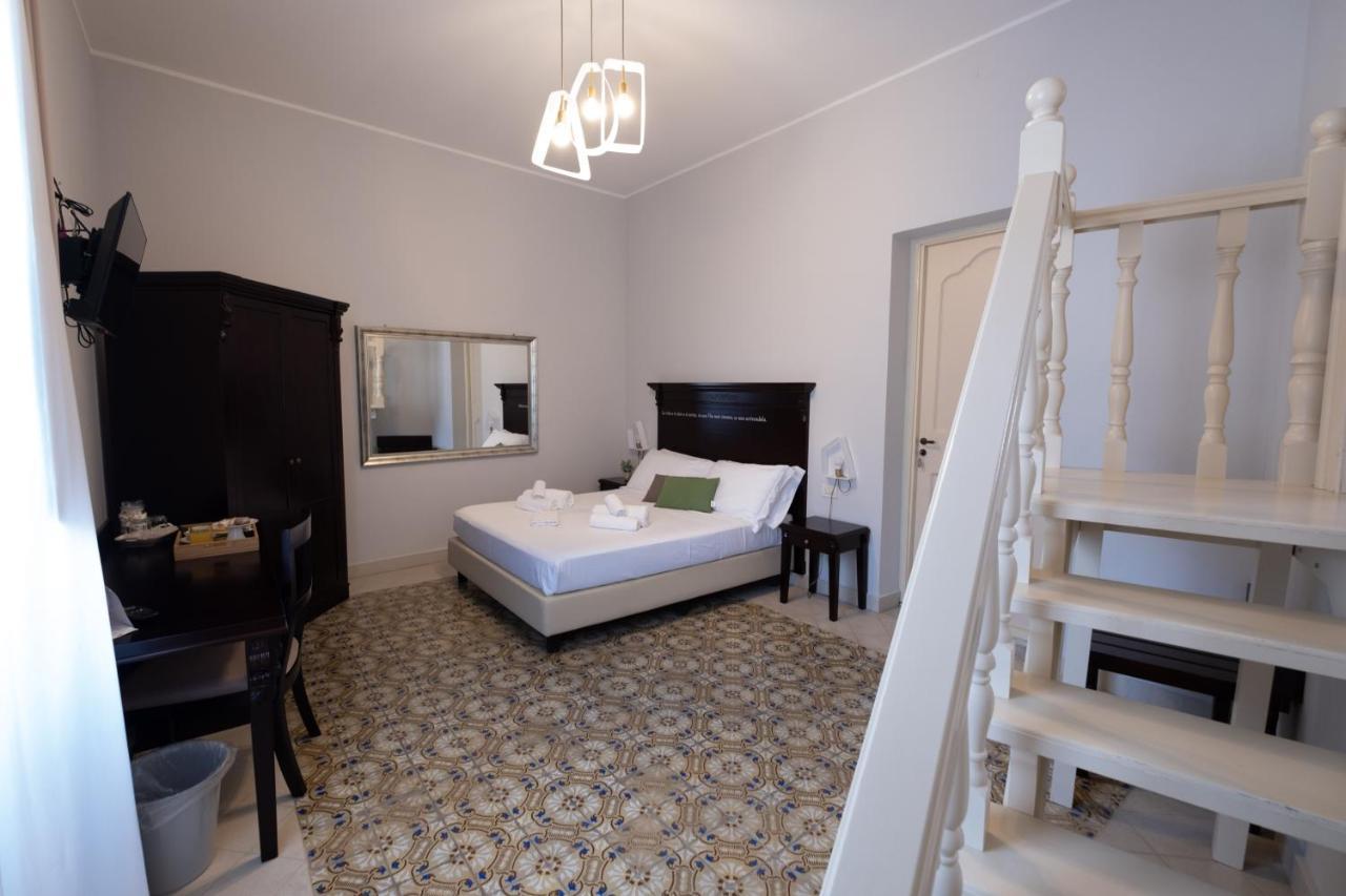 Hotel Borgo Di Ciaula Santa Flavia Kültér fotó